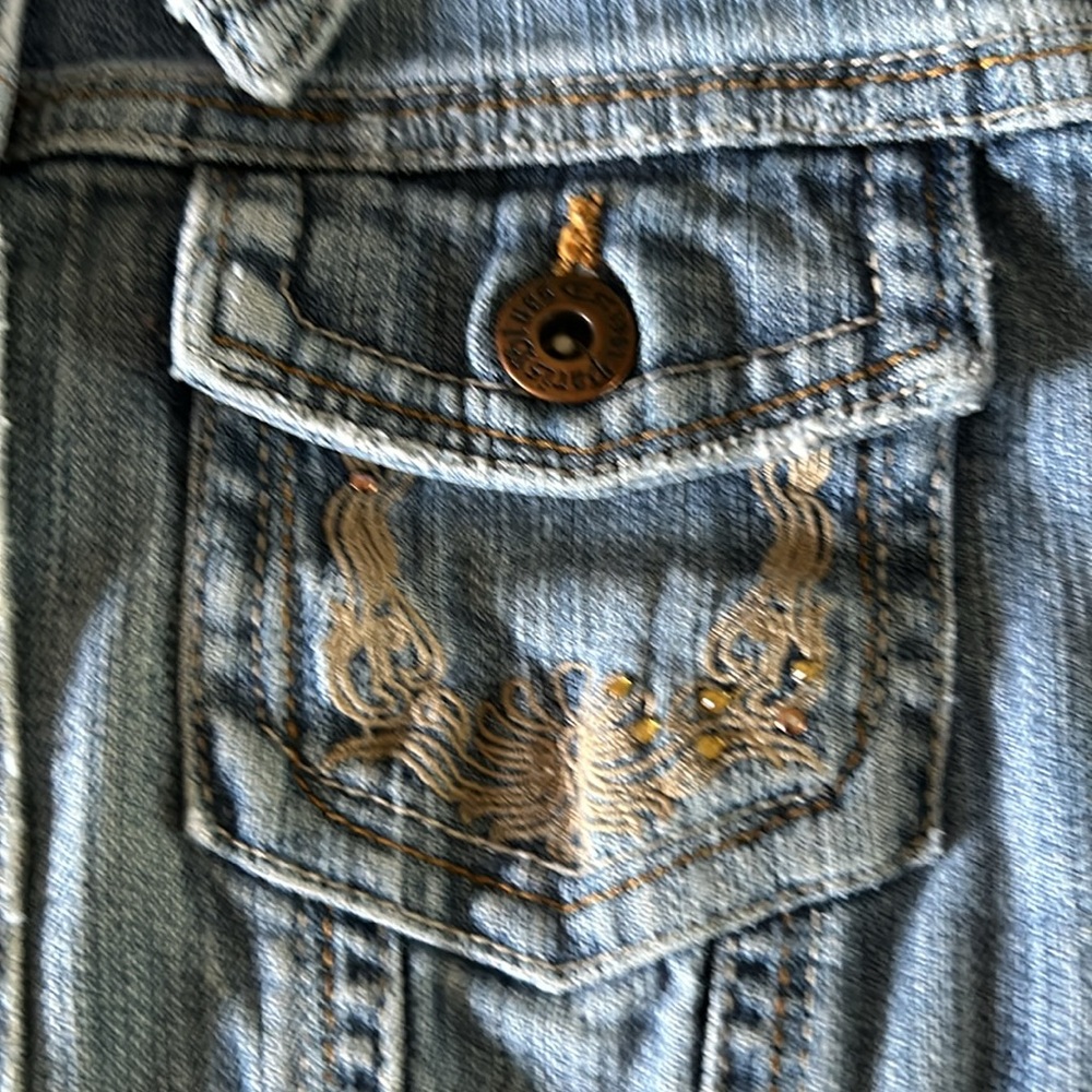 Upcycled jean jacket - Picture 6 of 7